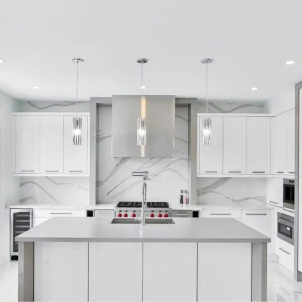 white gloss kitchen door